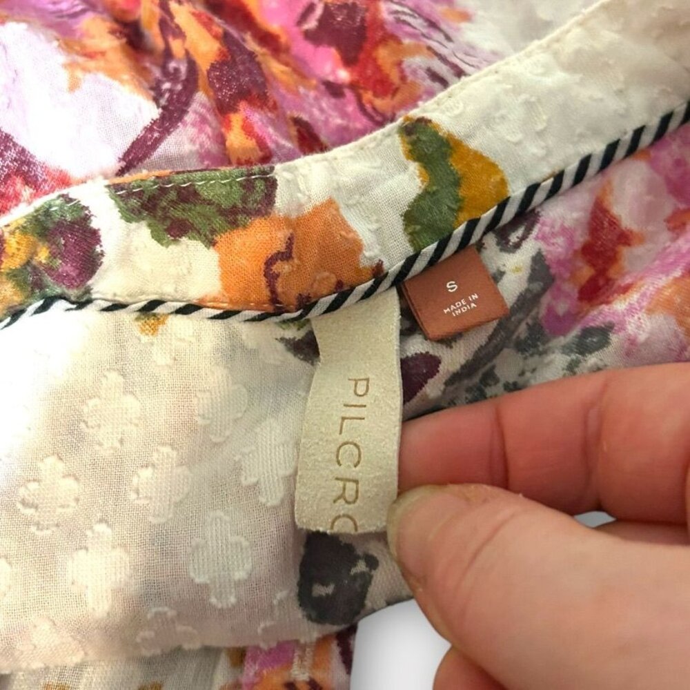 Pilcro Floral Button-Front Puff Sleeve Blouse in White and Pink - Picture 4 of 10